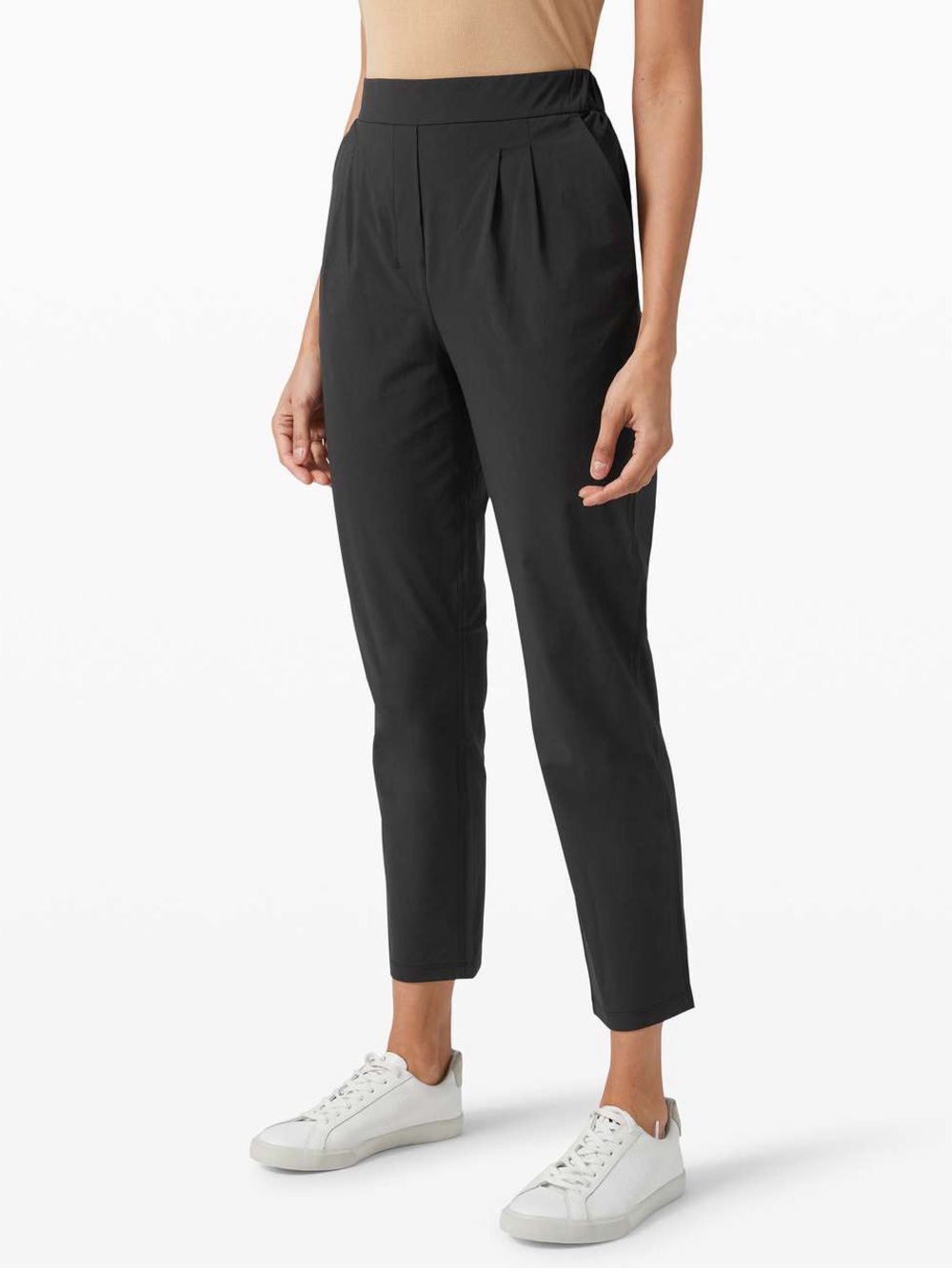 Lululemon Women's Black Tapered Pull-On Pants Size 2